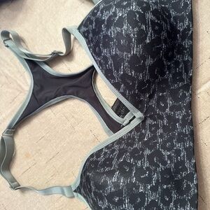 PINK Victoria's Secret Black and Gray Patterned Bra